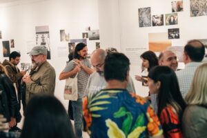 inauguración exposición colectiva del máster de creación fotográfica en lens escuela