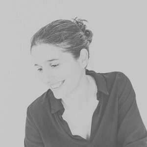 María Azkarate es profesora de Lens