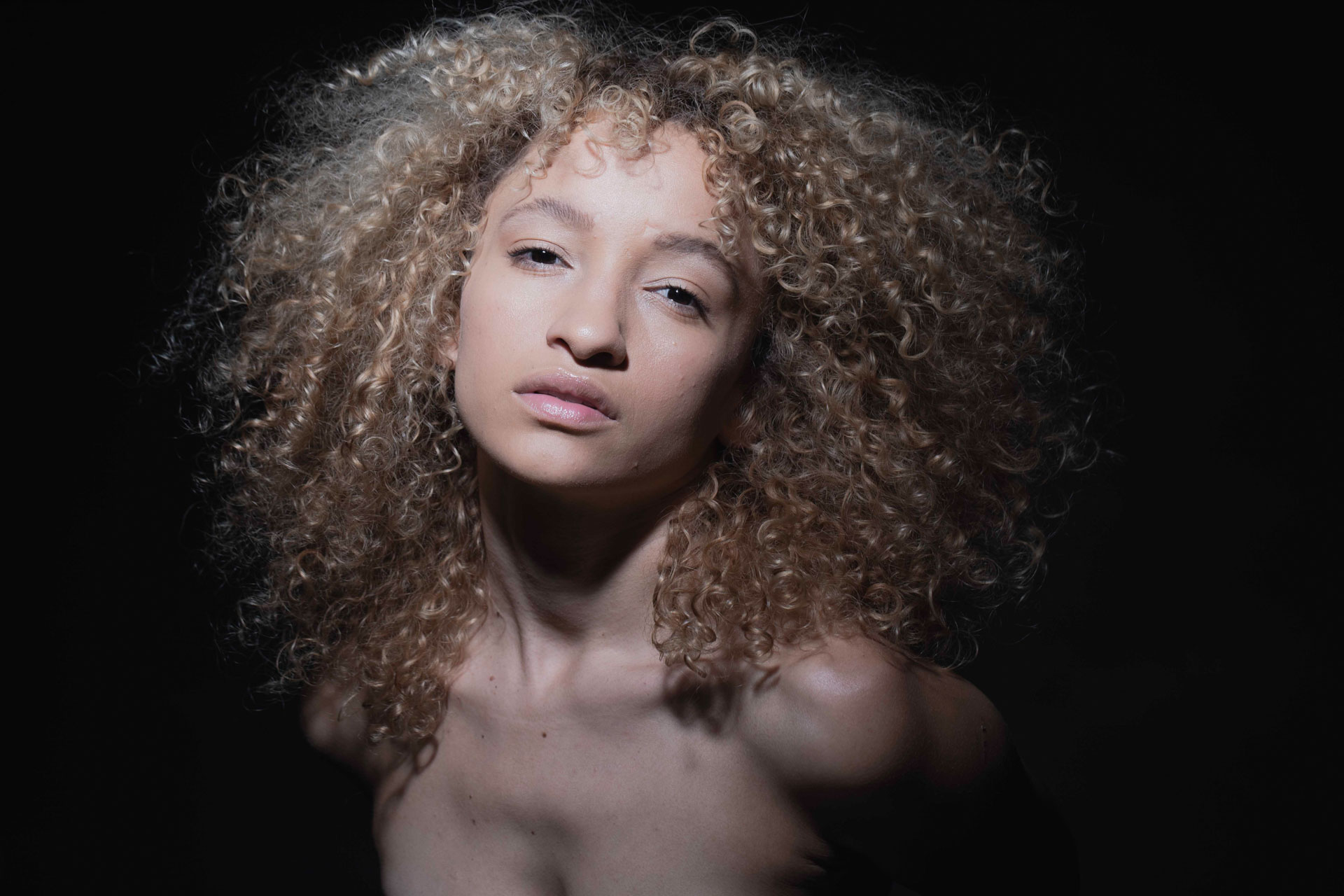 Masterclass Online de Retrato con Lua Fischer - Lens Escuela